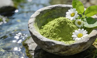 What are the environmental benefits of organic matcha powder?